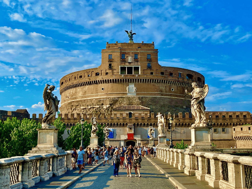 CASTEL-SANT-ANGELO-TOURS